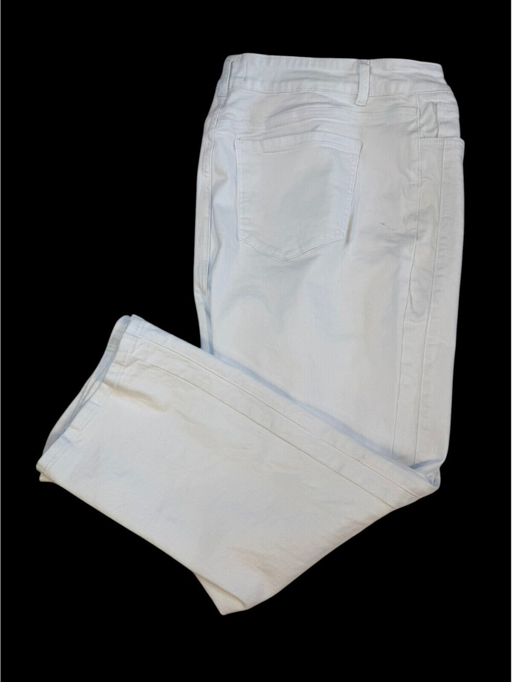 BloomChic White Stretchy Straight-Leg Jeans - 18